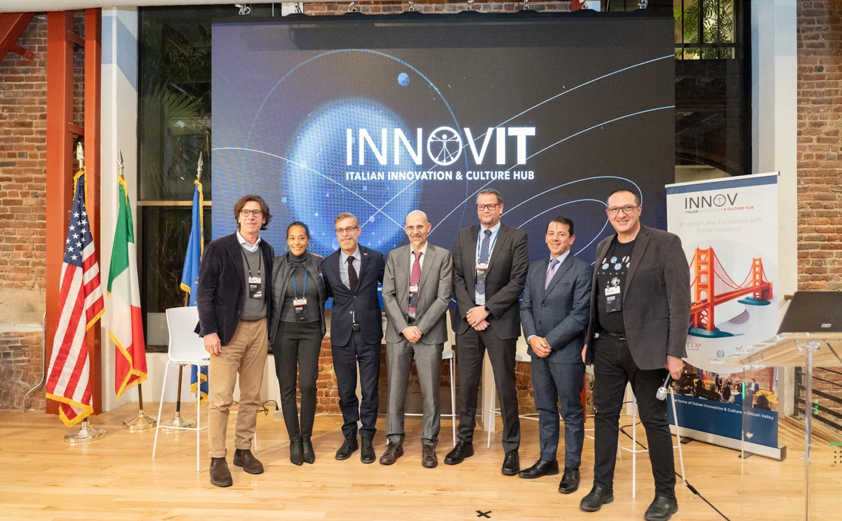 INNOVIT — archive photograph 15