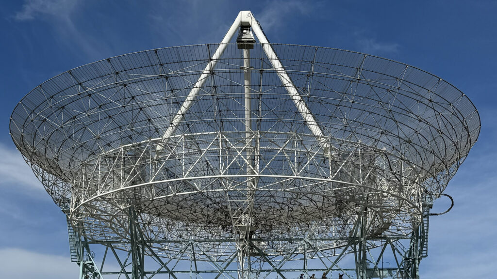 The Stanford Dish radio telescope